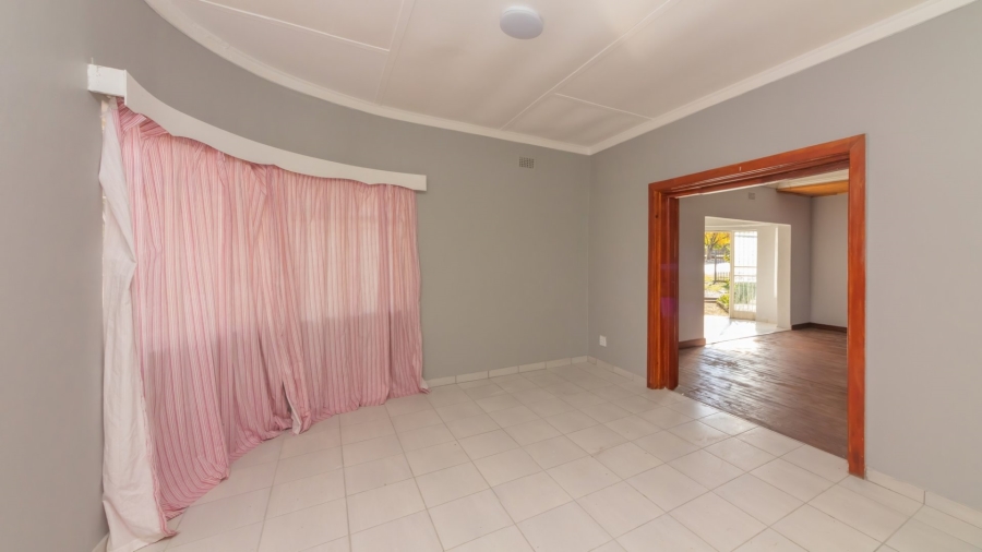 3 Bedroom Property for Sale in Kroonheuwel Free State